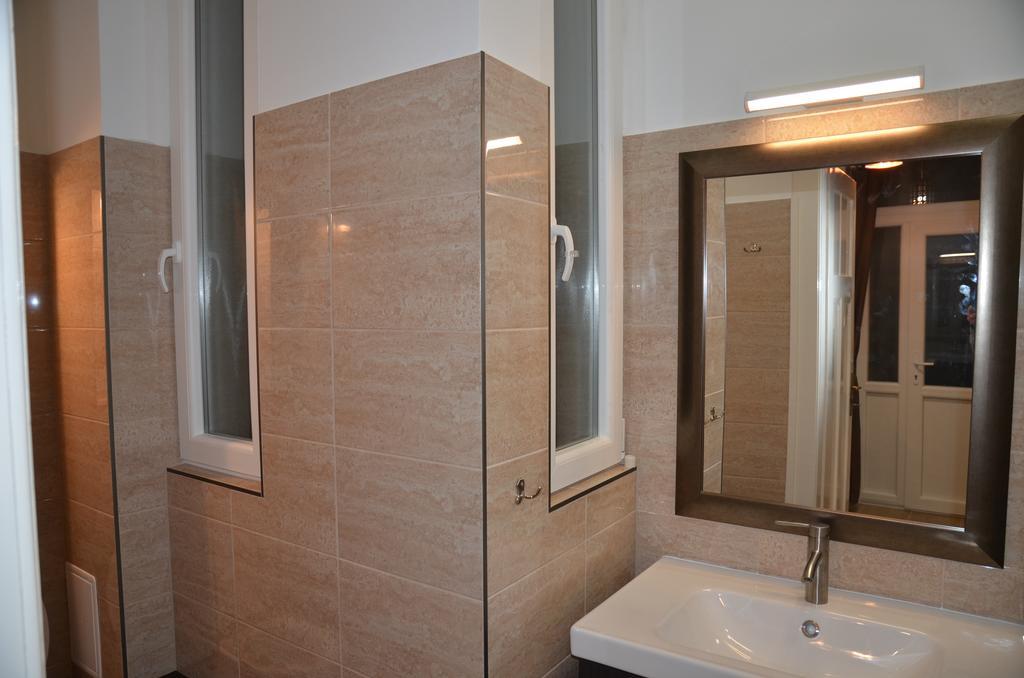 Vaci Street Downtown Apartments ブダペスト 部屋 写真
