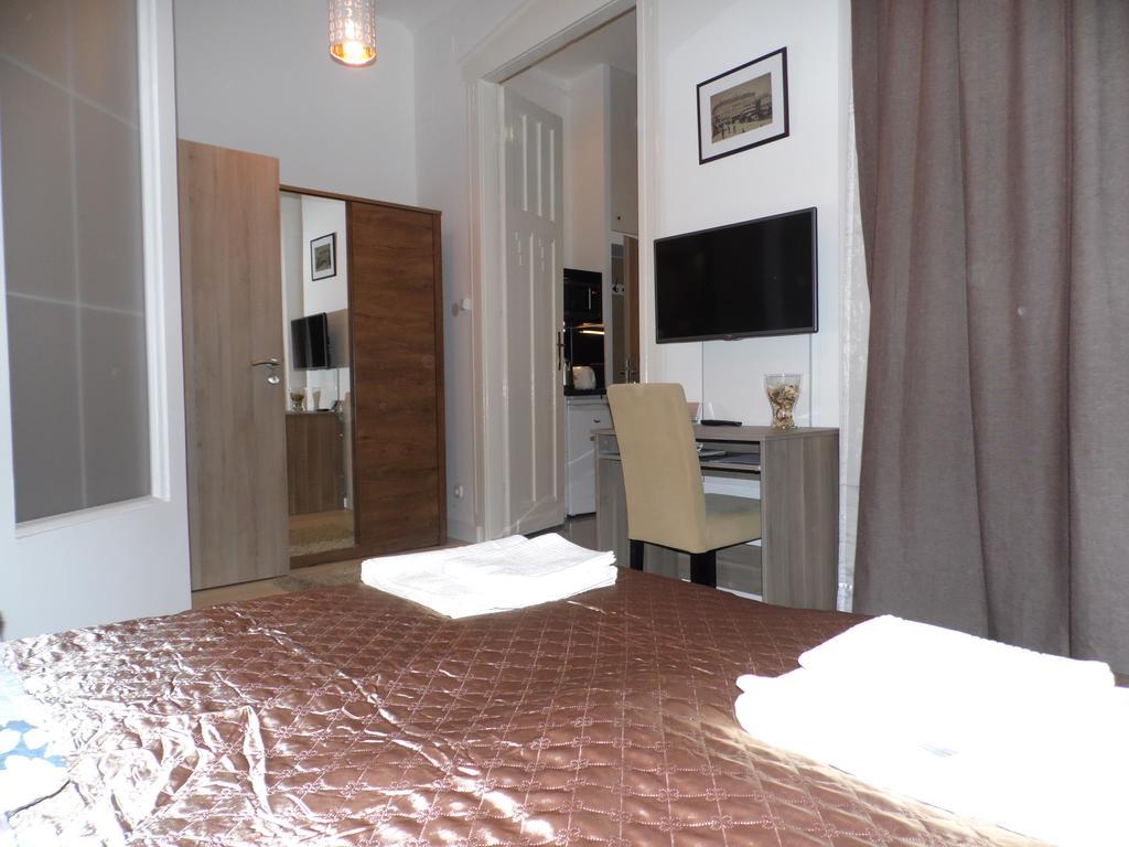 Vaci Street Downtown Apartments ブダペスト 部屋 写真