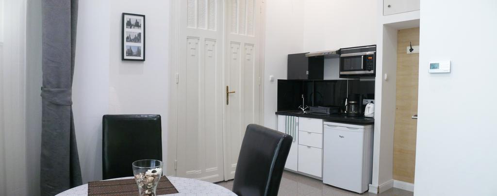 Vaci Street Downtown Apartments ブダペスト エクステリア 写真