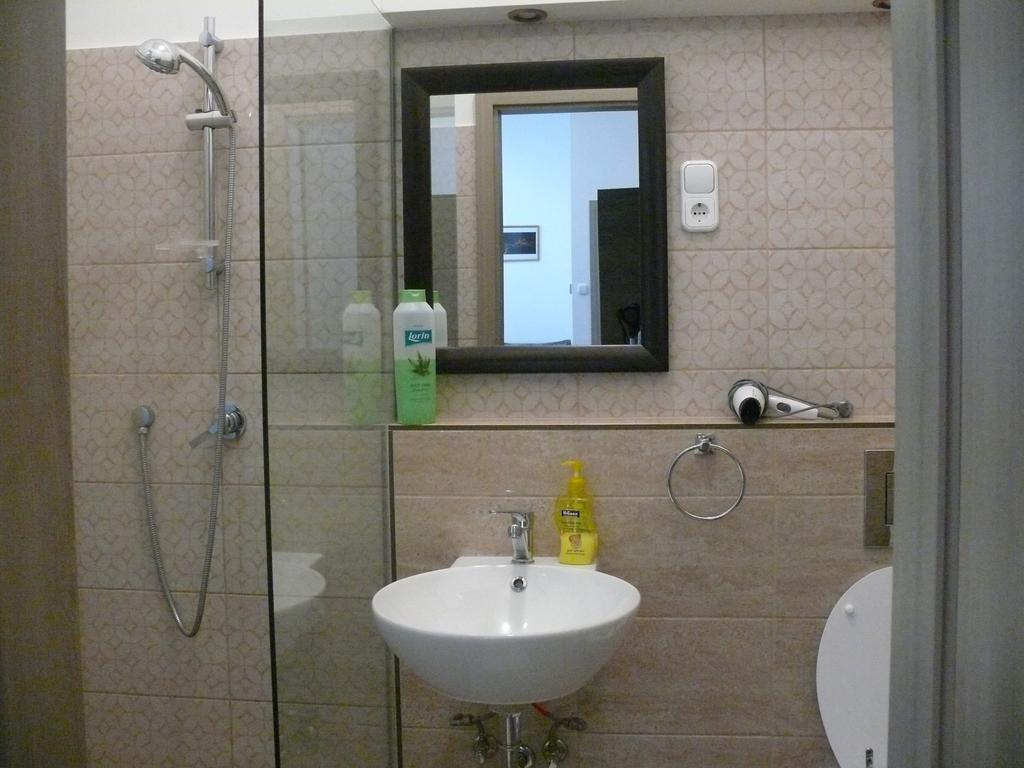 Vaci Street Downtown Apartments ブダペスト エクステリア 写真