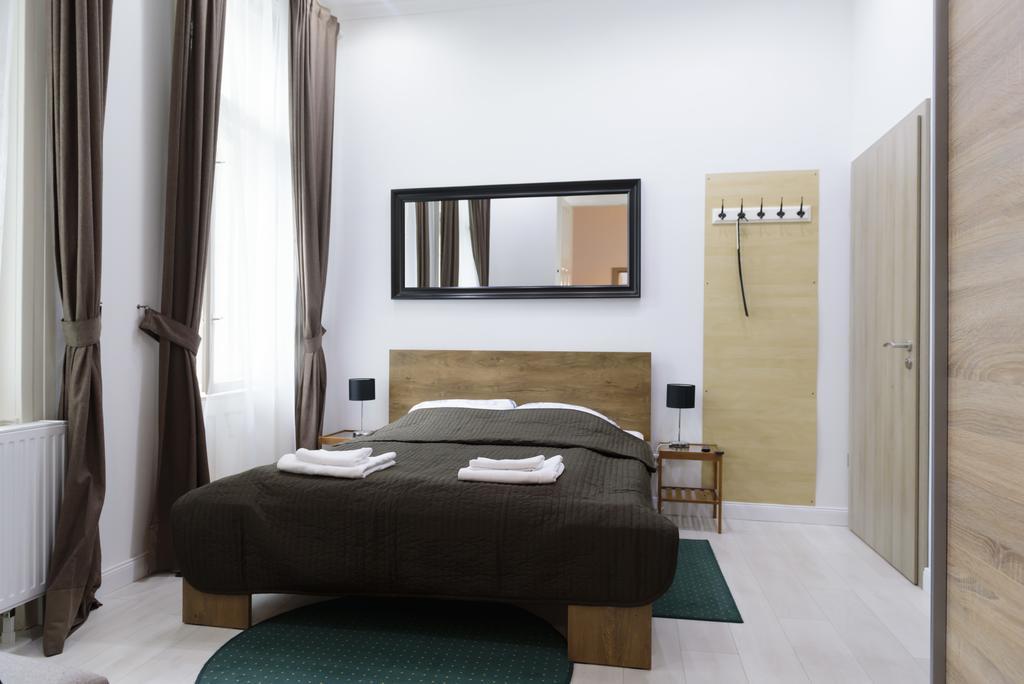 Vaci Street Downtown Apartments ブダペスト エクステリア 写真